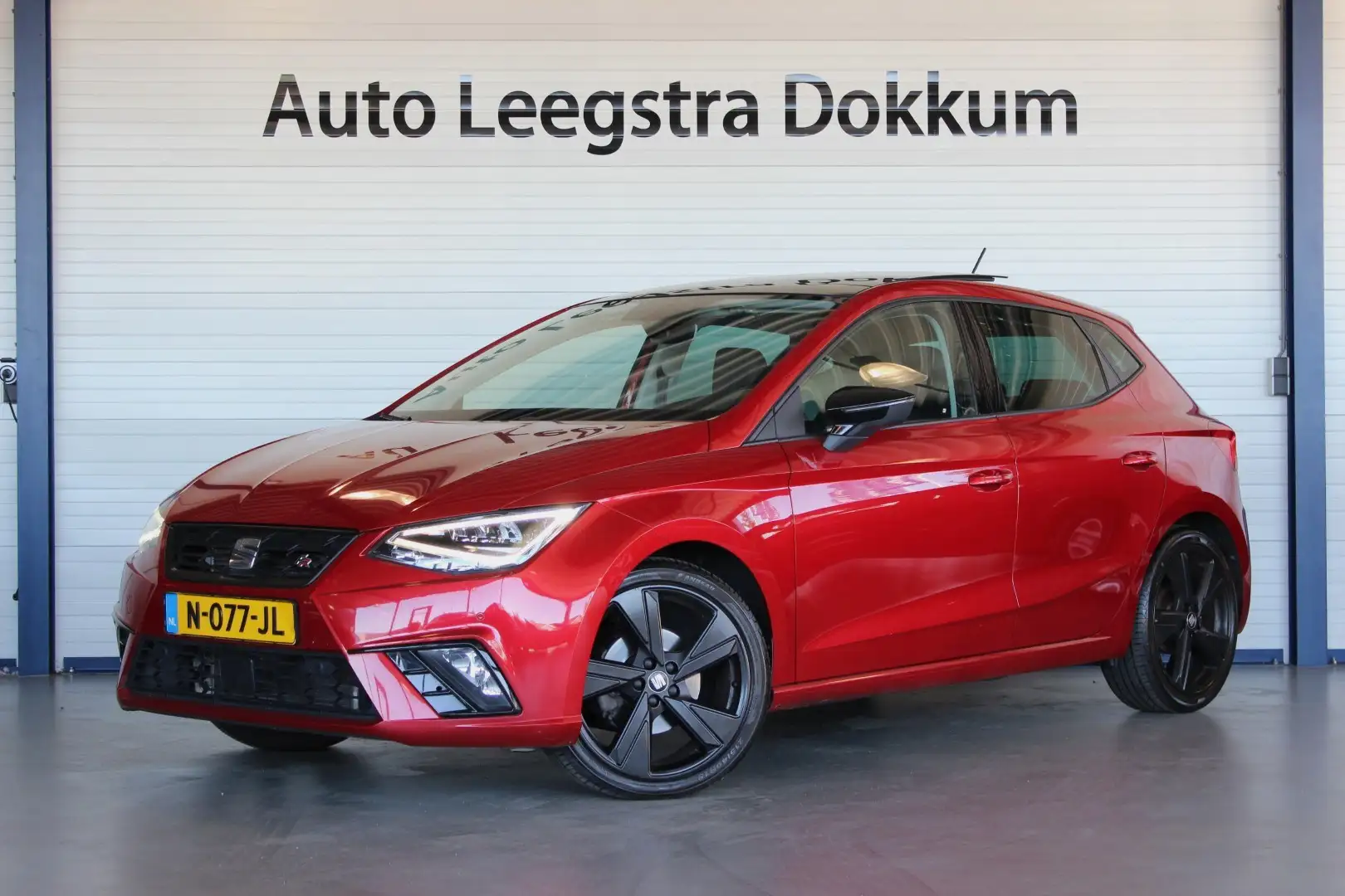 SEAT Ibiza 1.0 TSI FR Business Intense Pano | Camera | Virtua Rood - 1