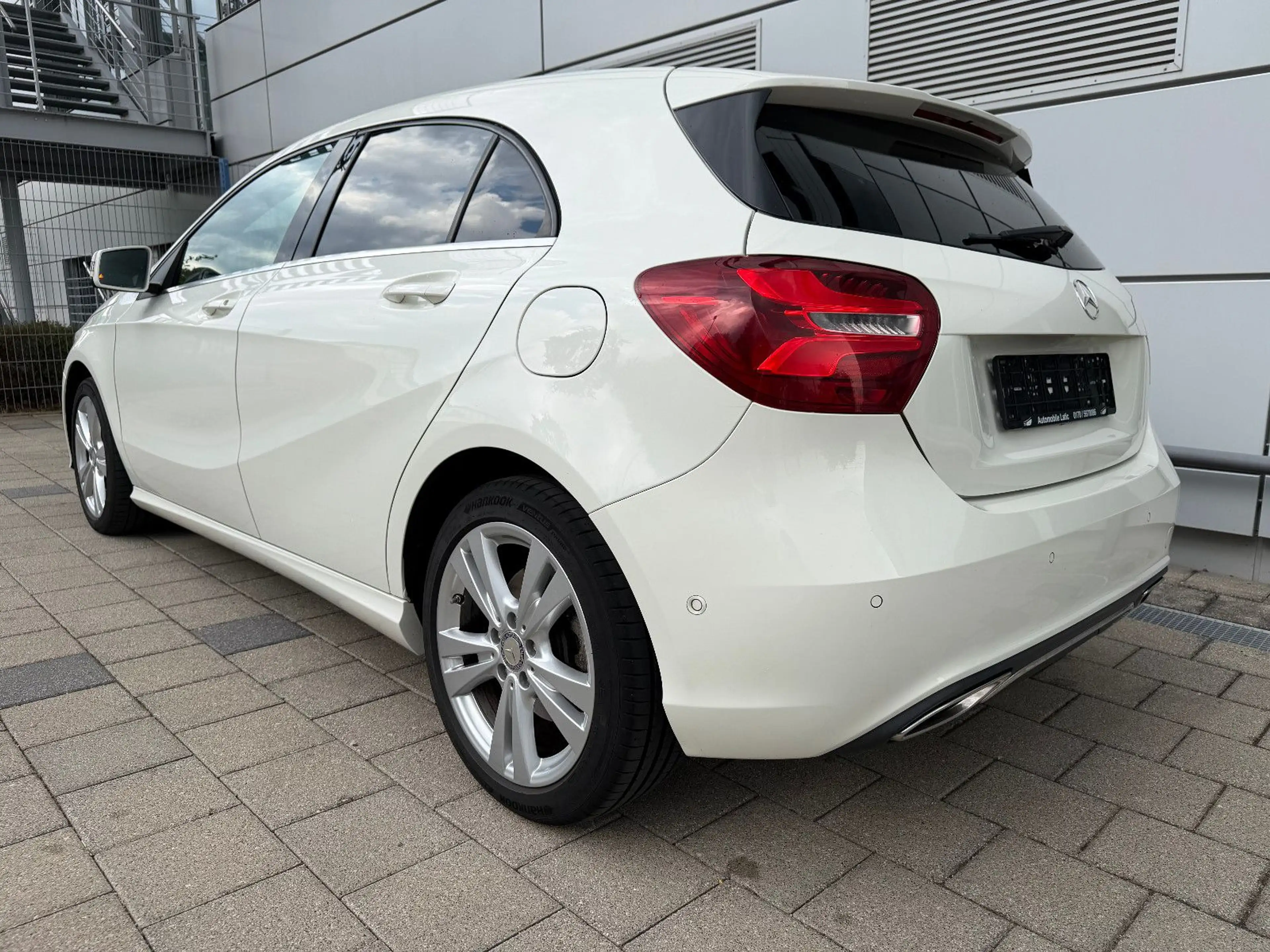 Mercedes-Benz A 220 4Matic Urban — photo 4