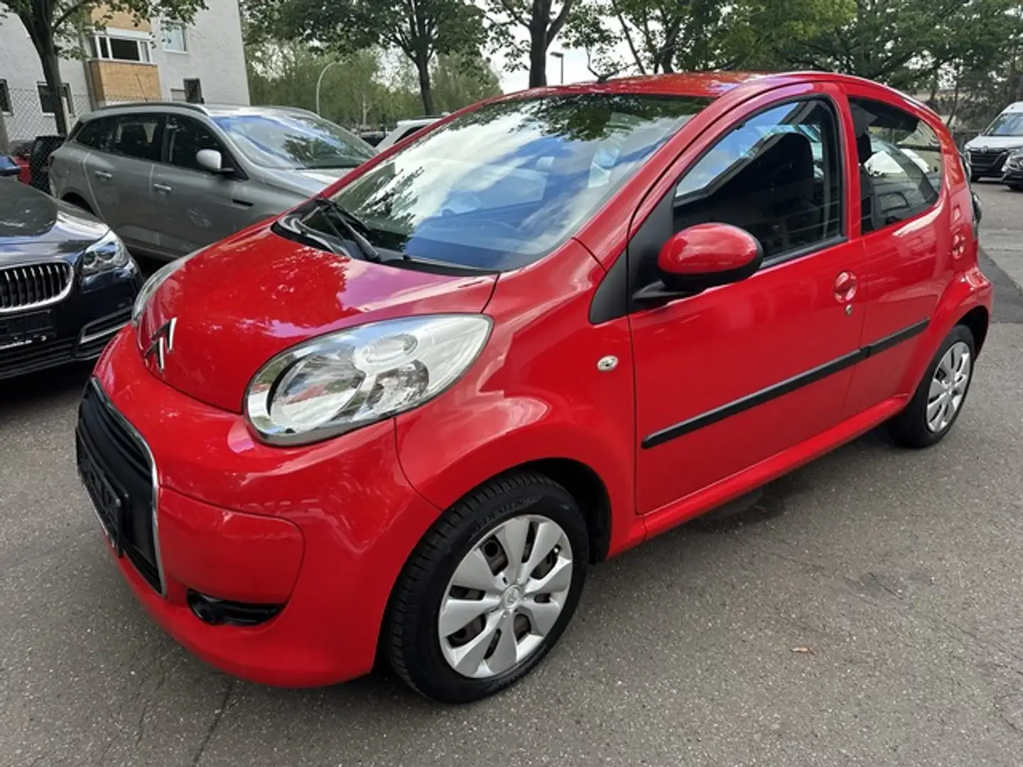 Citroen C1 5-TÜRIG* Style 1.HAND*SERVOLENKUNG Rouge - 1