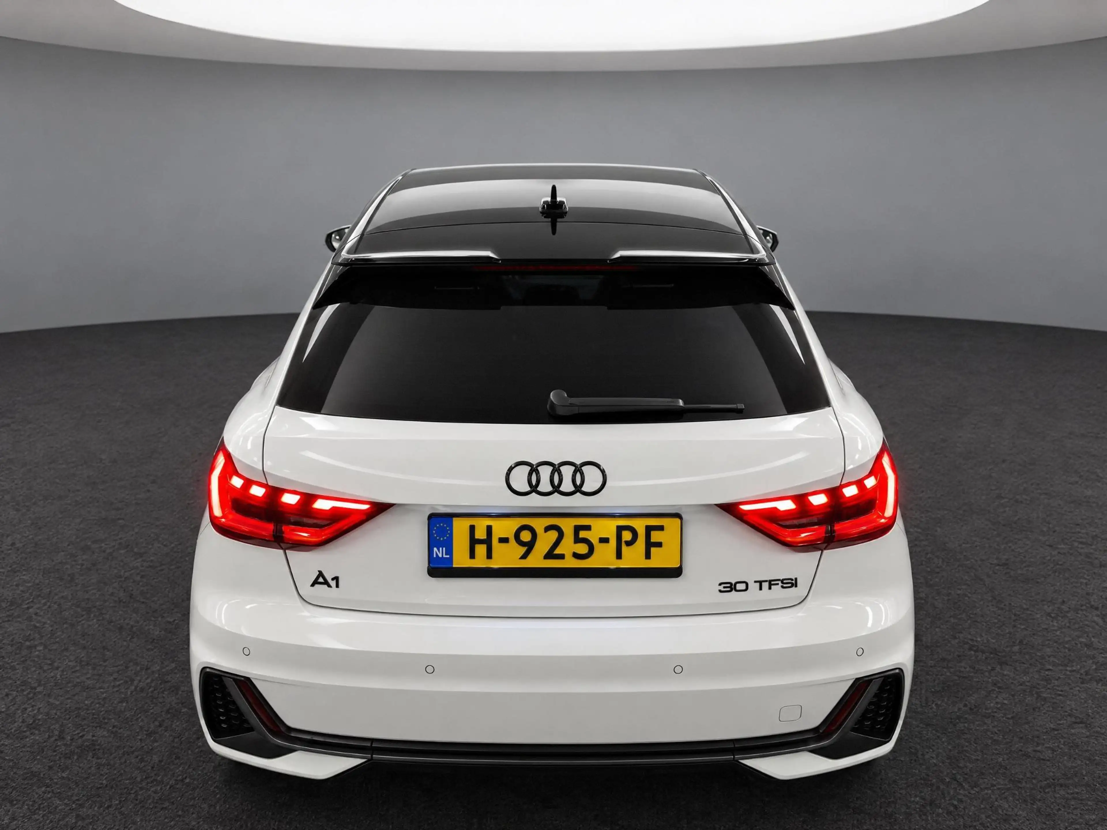 Audi A1 Sportback 30 TFSI S Line edition one | Navigatie F — photo 9