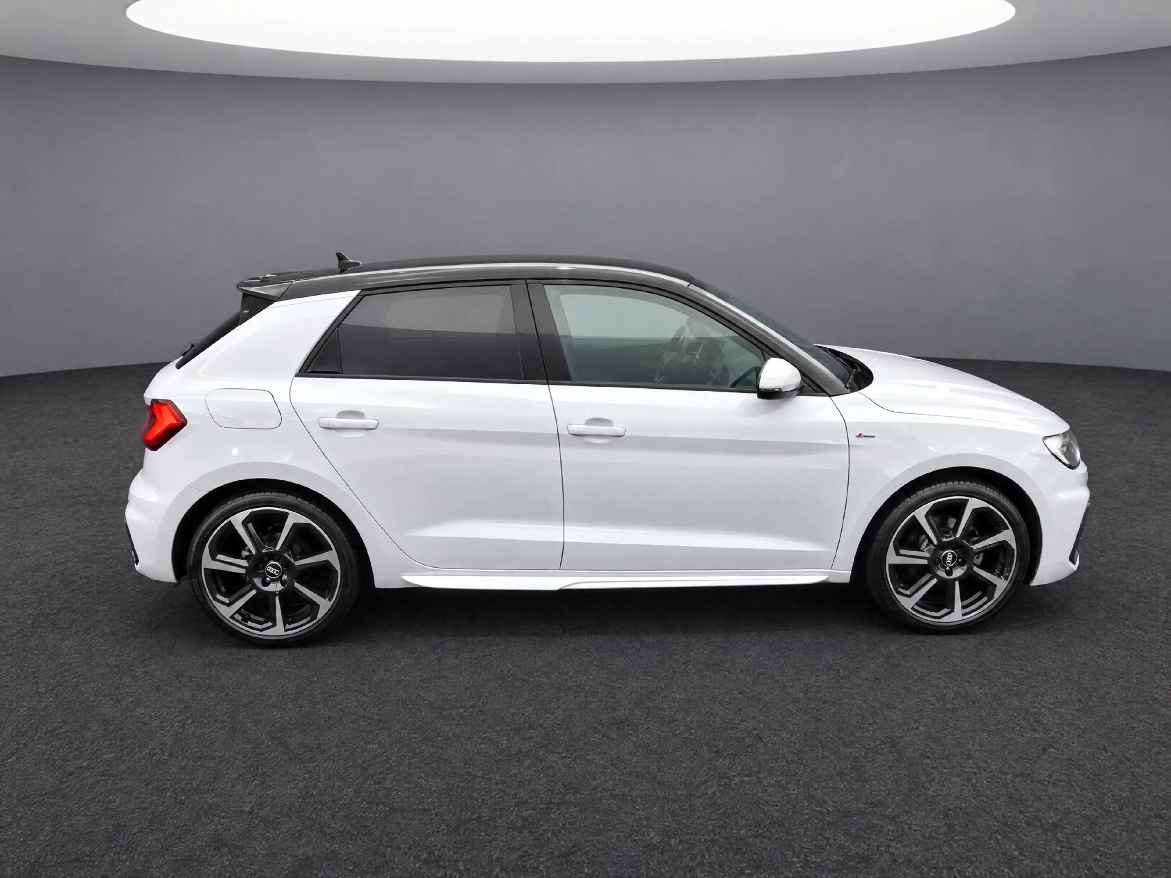 Audi A1 Sportback 30 TFSI S Line edition one | Navigatie F — photo 5