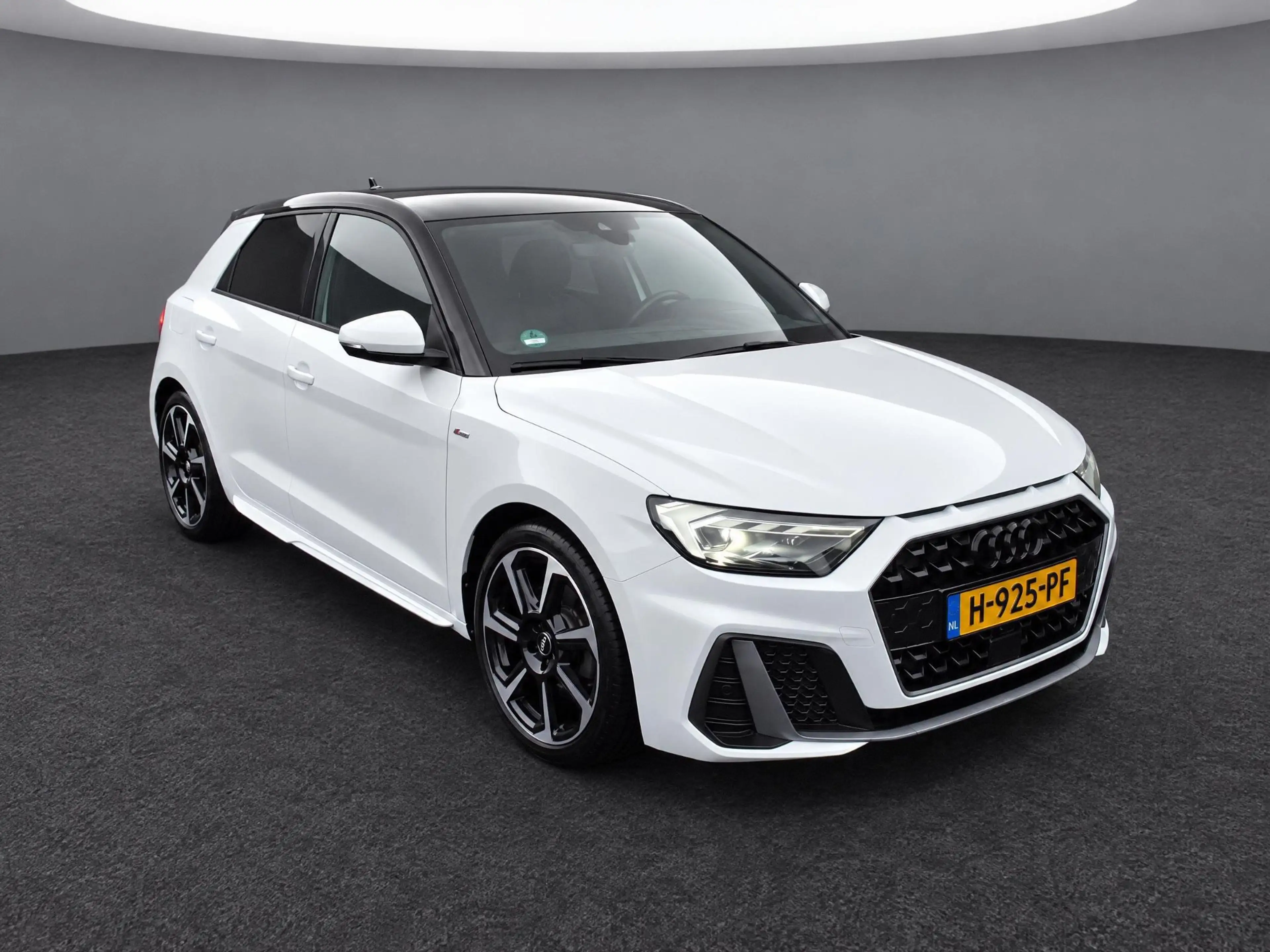 Audi A1 Sportback 30 TFSI S Line edition one | Navigatie F — photo 6