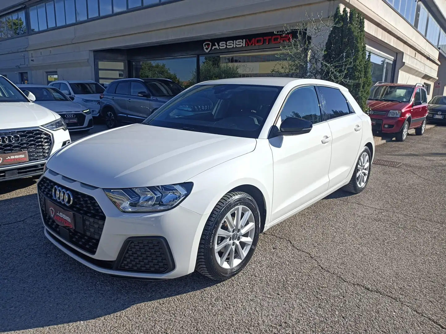 Audi A1 Sportback 25 1.0 tfsi Admired Blanc - 1