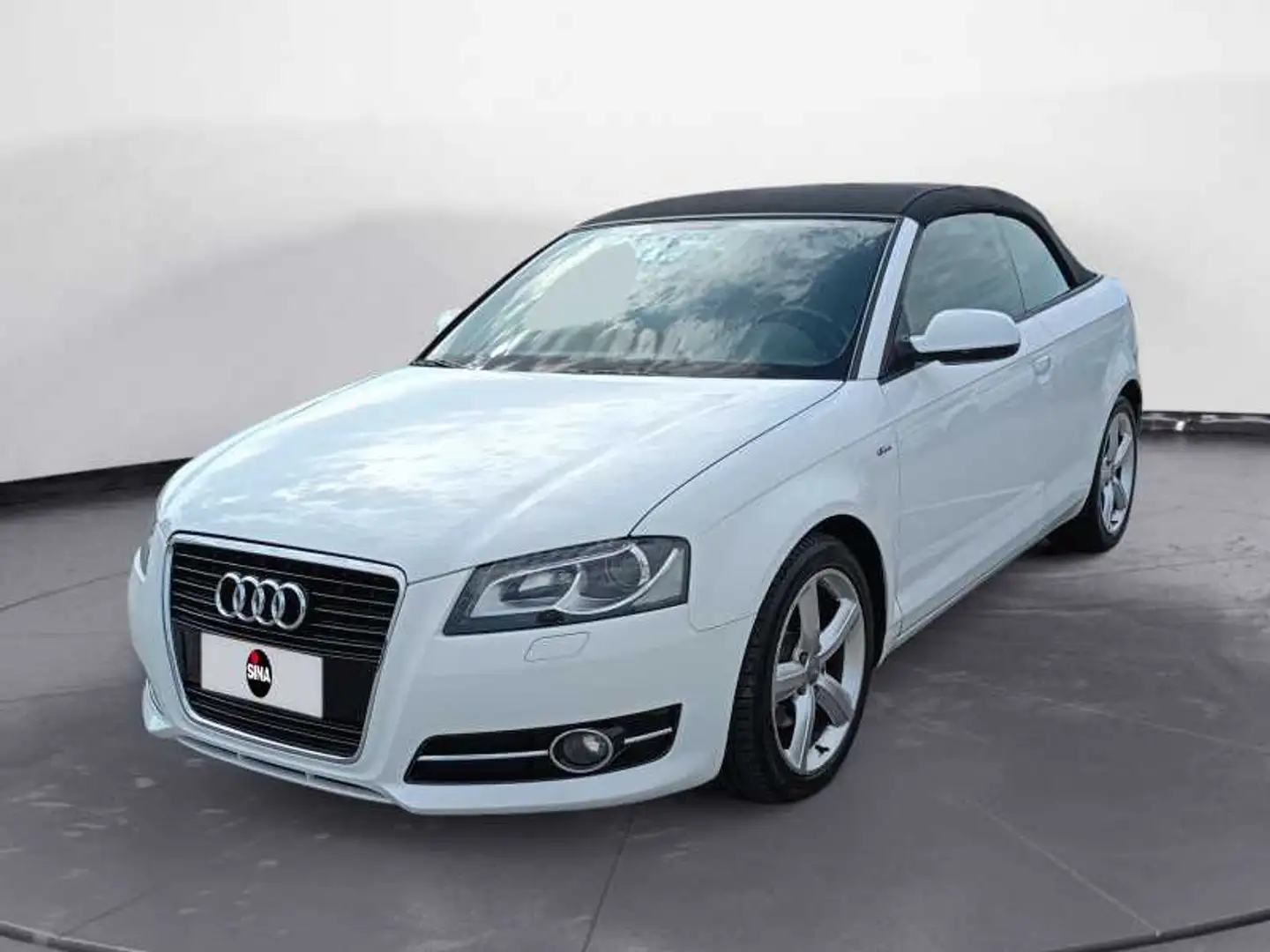 Audi A3 Cabrio 1.6 tdi Ambition Bianco - 1