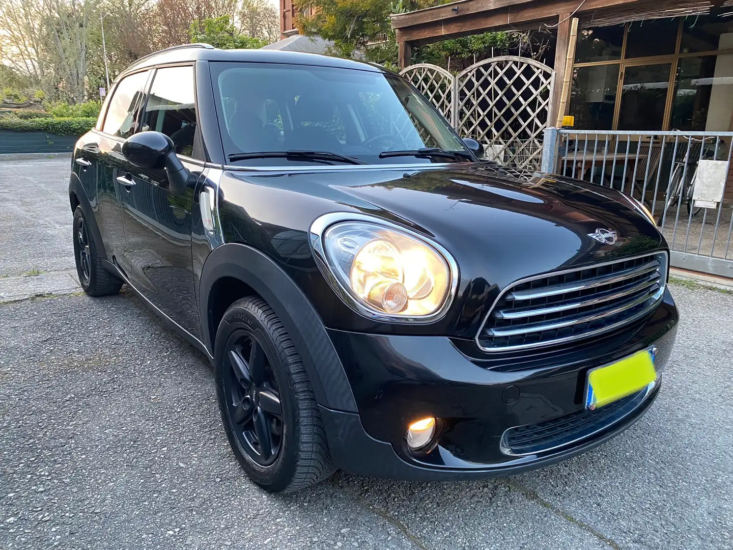 MINI Countryman D One 1..6 diesel Businnes NEOPATENTATI Noir - 2