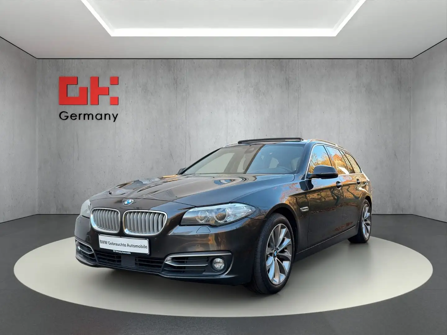BMW 530 d Modern Line Panorama Head-Up Leder Memory Gris - 1