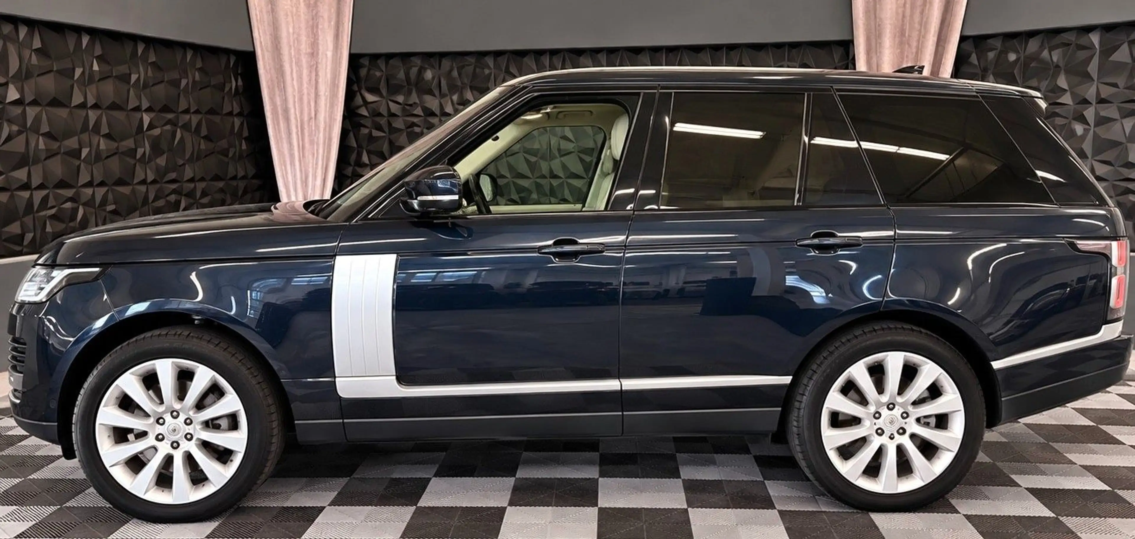 Land Rover Range Rover Vogue AHK, Navi, Pano, Kamera — photo 8