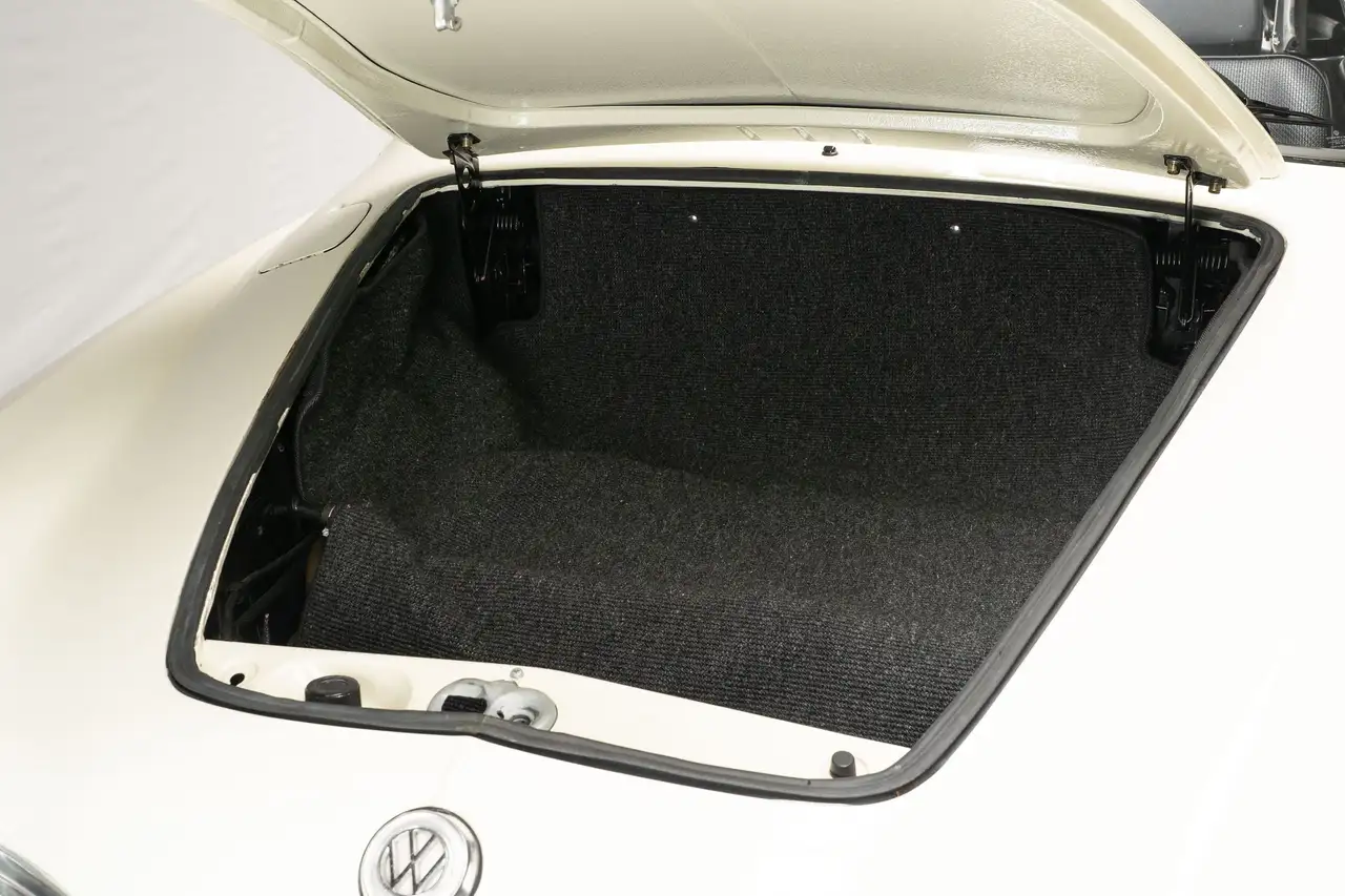 Volkswagen Karmann Ghia Cabrio, foto 5