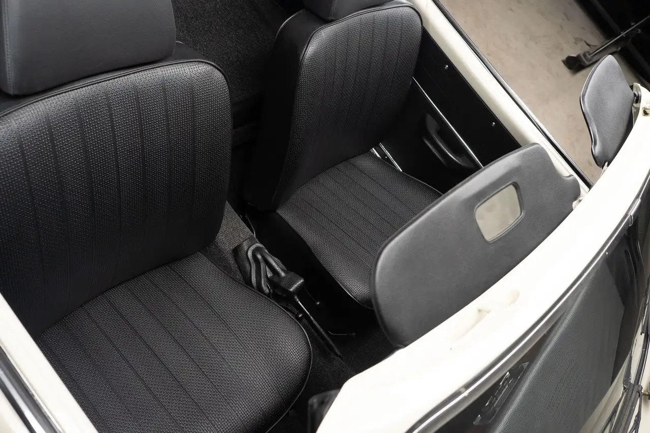 Volkswagen Karmann Ghia Cabrio, foto 12