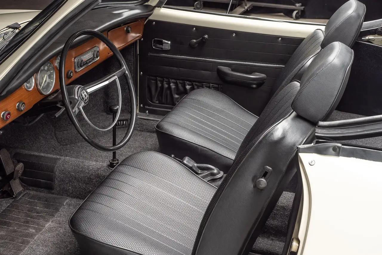 Volkswagen Karmann Ghia Cabrio, foto 7