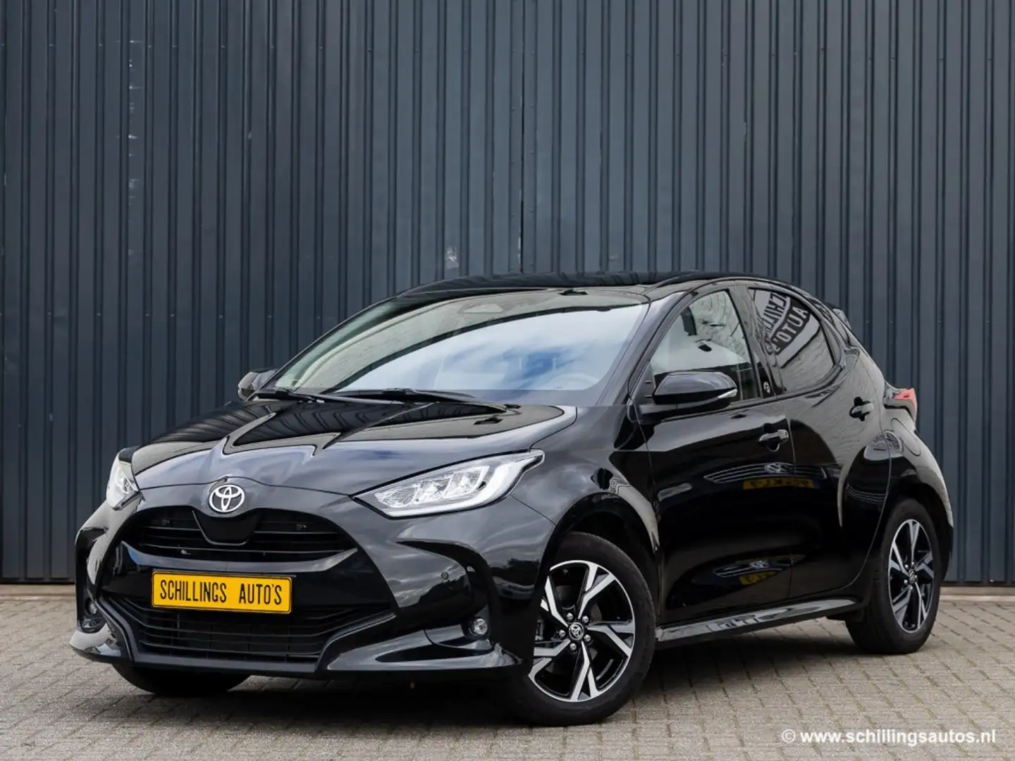 Toyota Yaris 1.5 HYB. ECC, Apple Car Play Adapt cc,6.000KM Zeer Zwart - 1