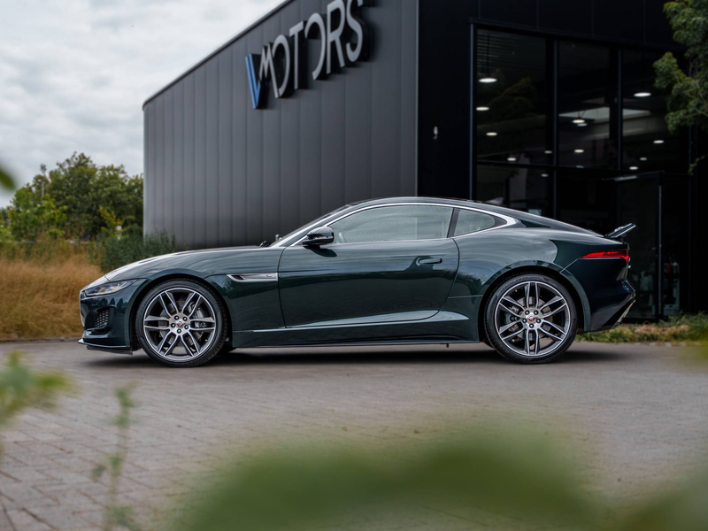Jaguar F-Type Coupe 2.0 i4 P300 R-Dynamic - British Racing Green - Panodak - Siena Tan Leder - Meridian 600W - Camera - — photo 3