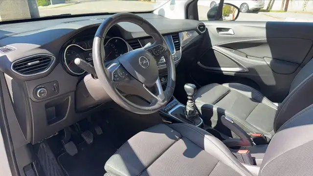 Opel Crossland X view 8