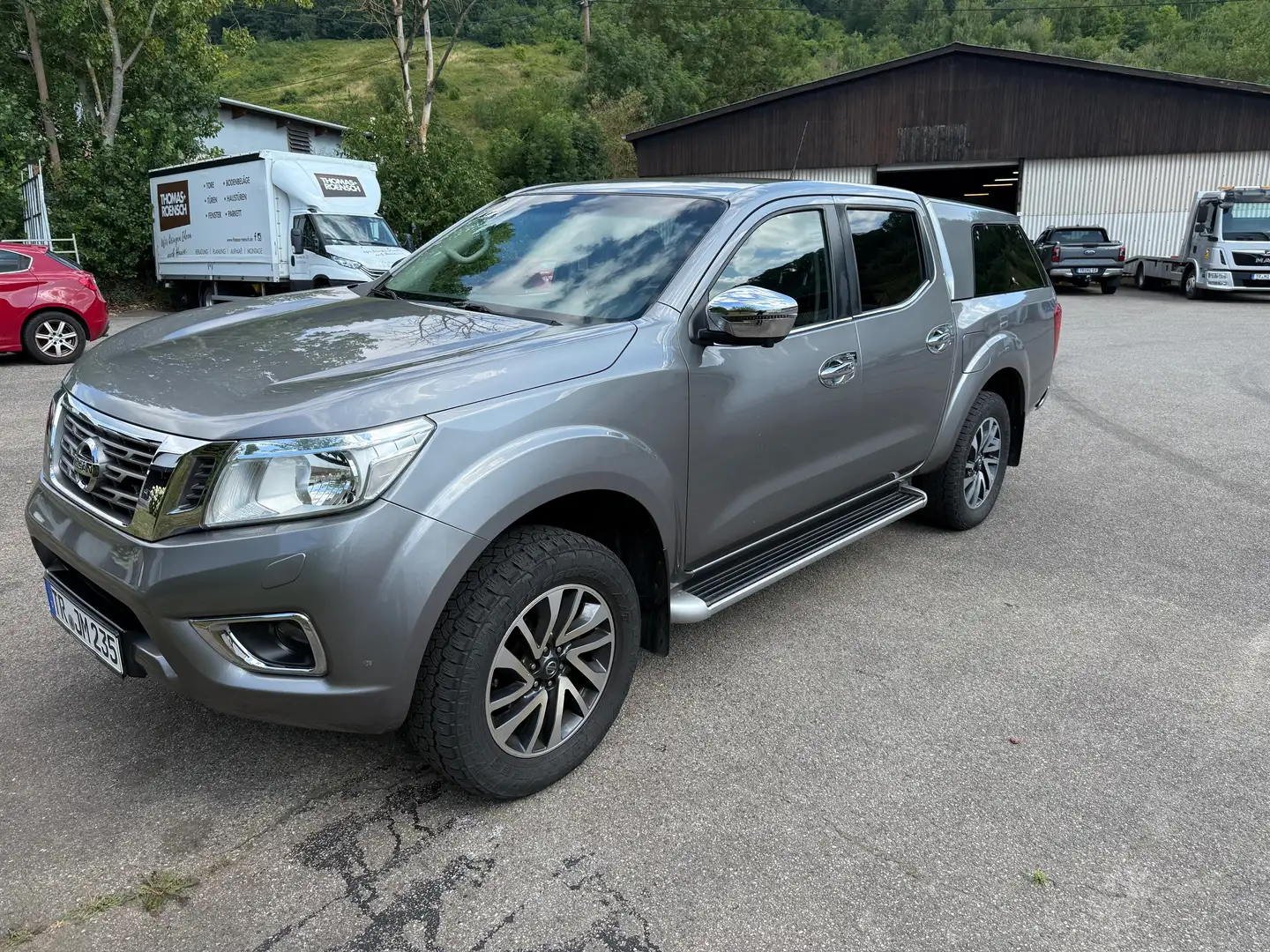 Nissan Navara Navara DC 4x4 EU6 S Grau - 1