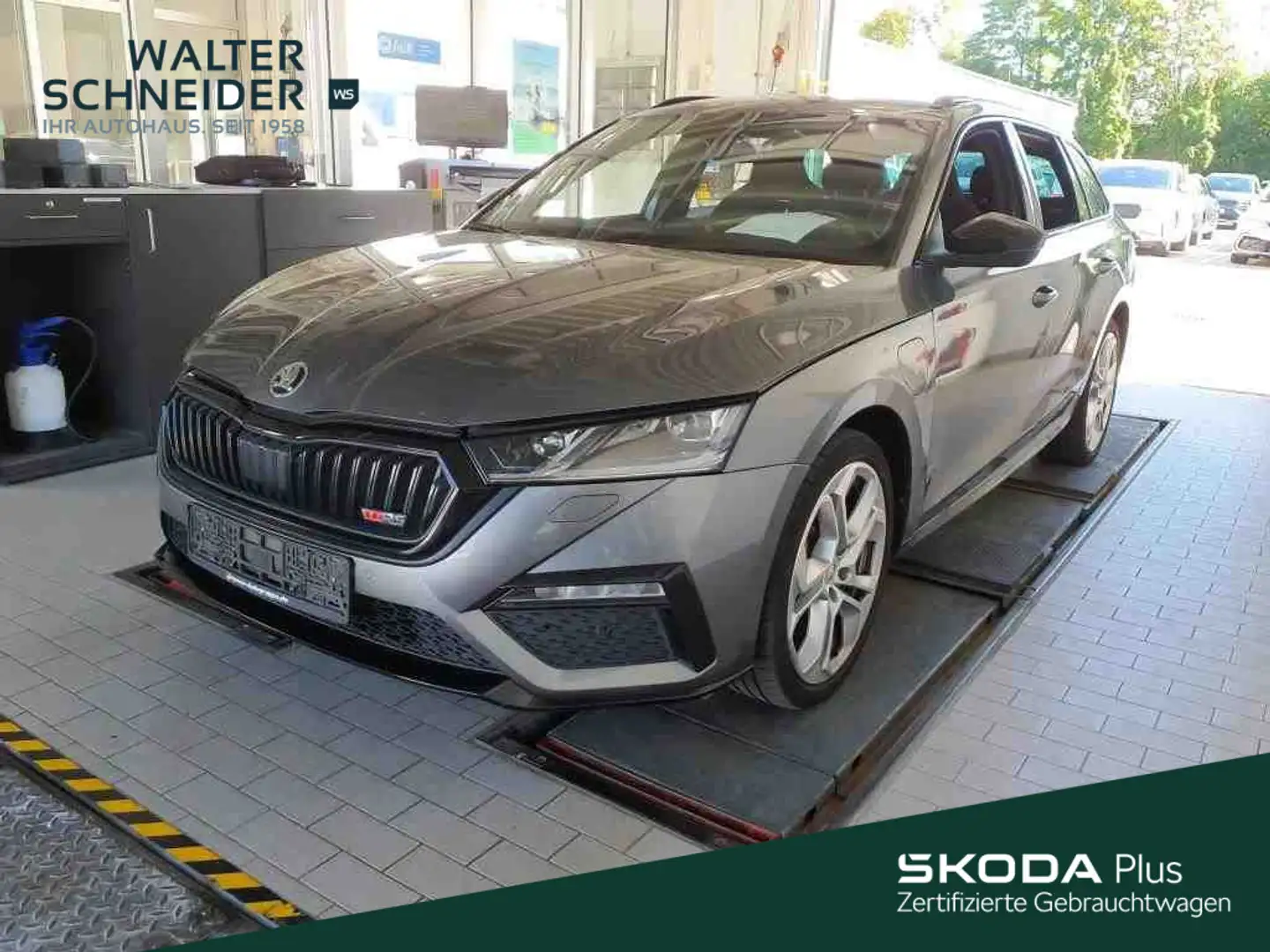 Skoda Octavia Combi 1.4 TSI DSG RS iV Navi Matrix 19" Grau - 1