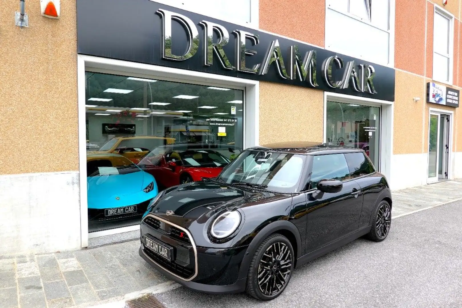 MINI Cooper S Favoured TETTO PANO-18"-PACK M Schwarz - 1