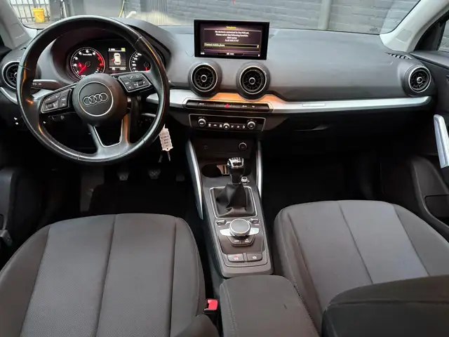 Audi Q2 view 20