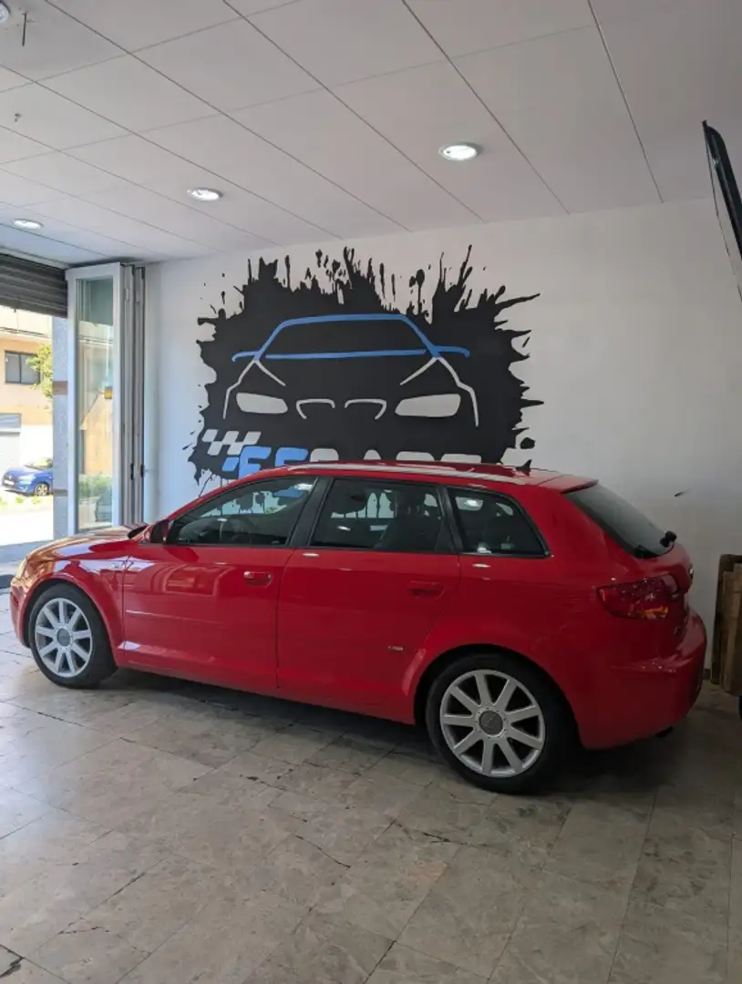 Audi A3 Sportback 2.0TDI Limited Edition Rot - 2