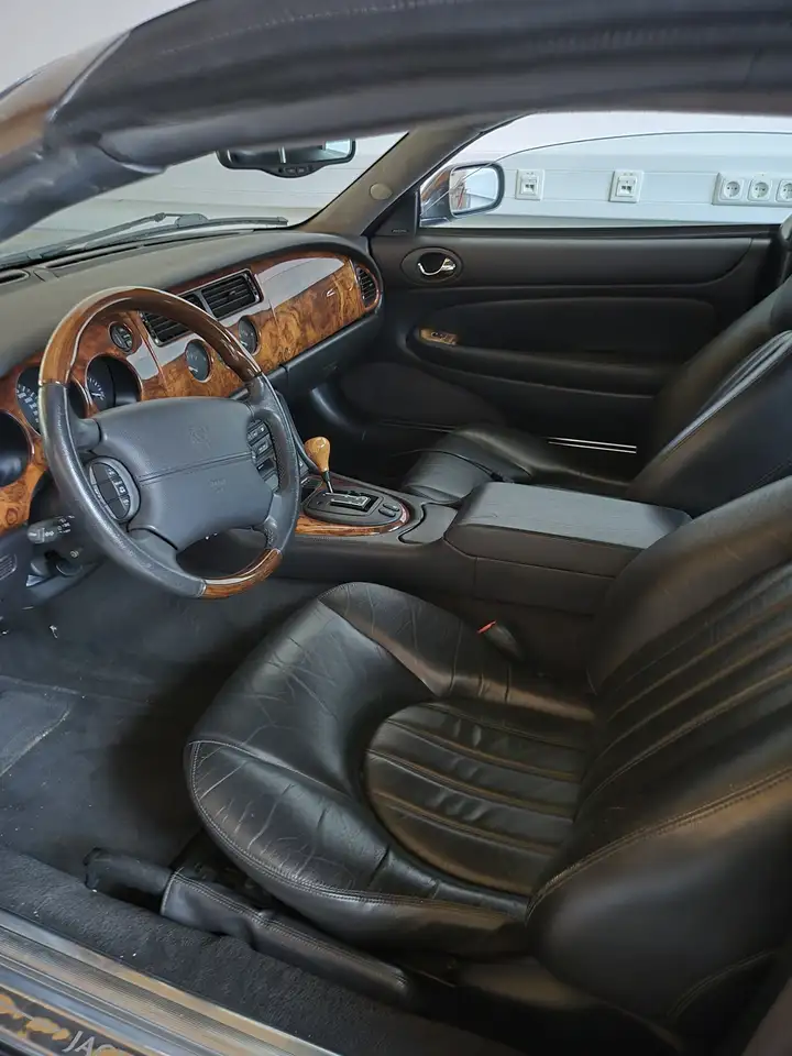 Jaguar XK8 Cabrio, foto 6