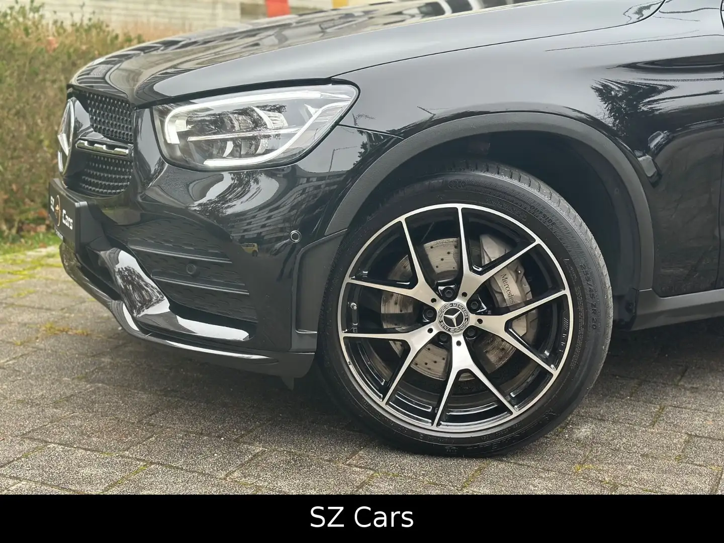 Mercedes-Benz GLC 400 d Coupé 4Matic*360 KAM*HUD*KEYLESS*ACC Schwarz - 2