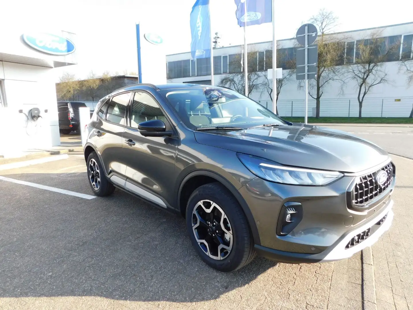Ford Kuga Plug-In Hybrid Active X  Automatik Grau - 1