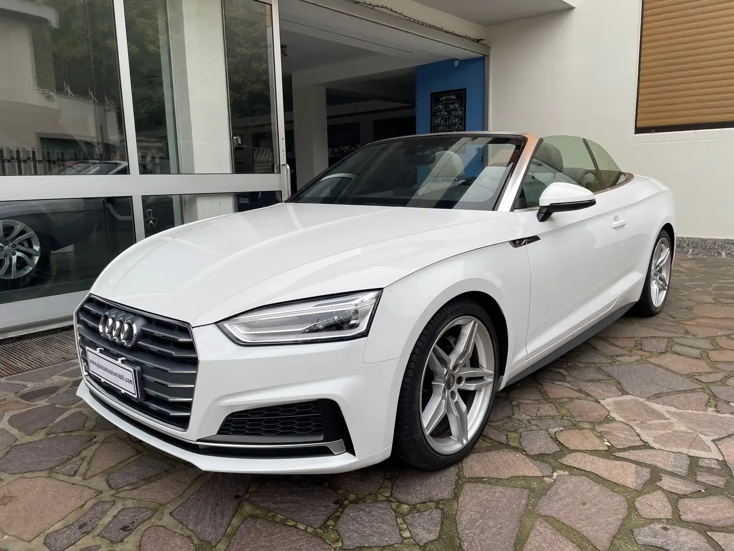 Audi A5 A5 Cabrio 40 2.0 tdi Sport 190cv s-tronic S LINE Bianco - 1