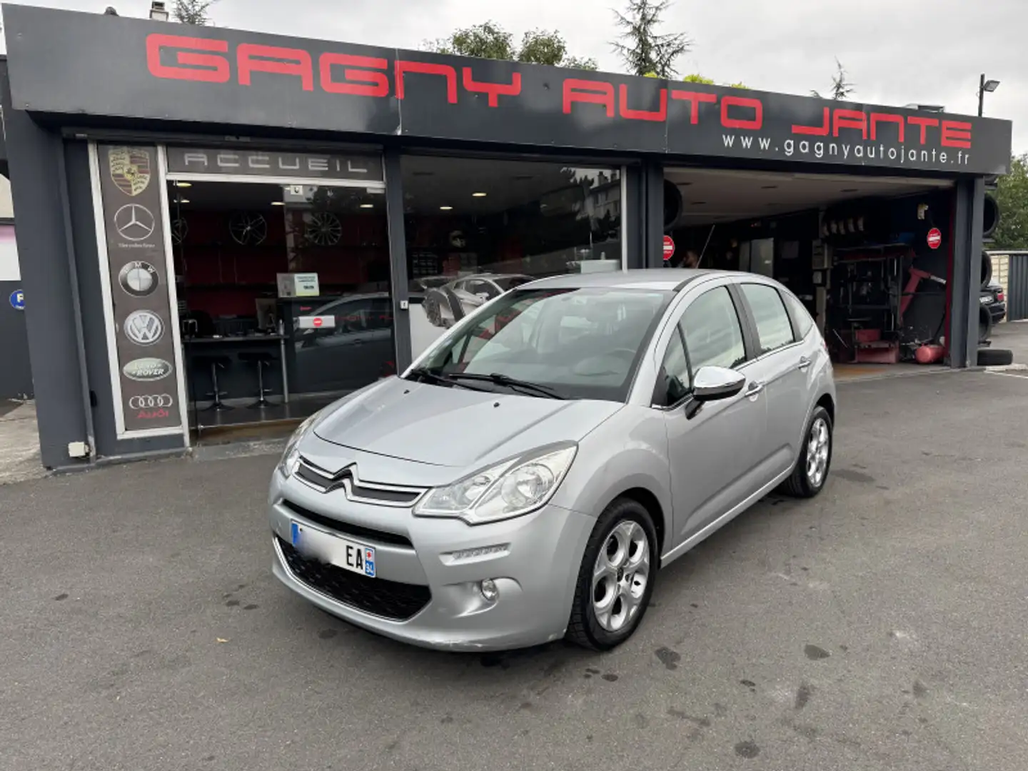 Citroen C3 1.2 VTI PURETECH COLLECTION II Gris - 1