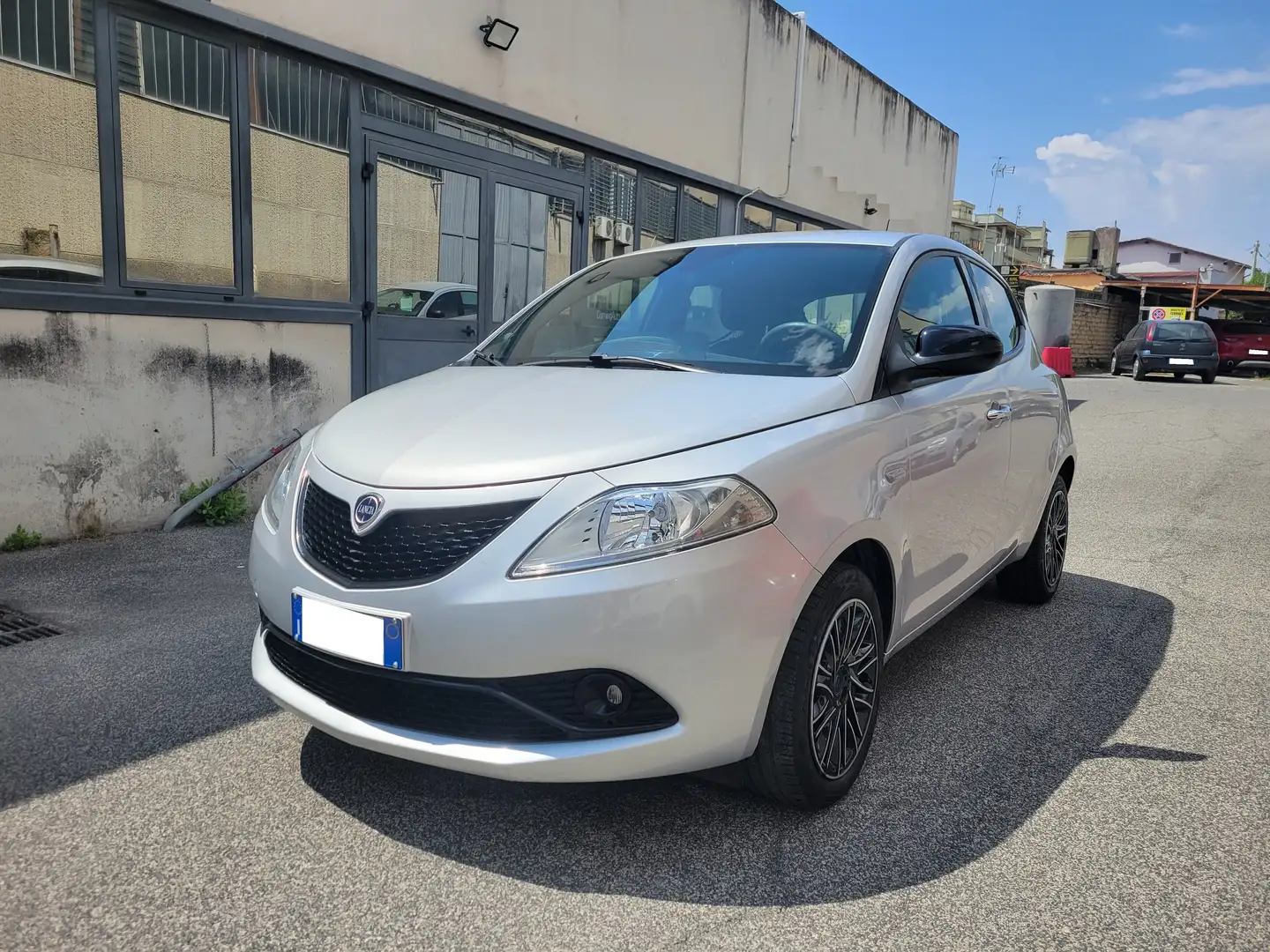 Lancia Ypsilon Ypsilon 1.0 firefly hybrid Gold s Argento - 2