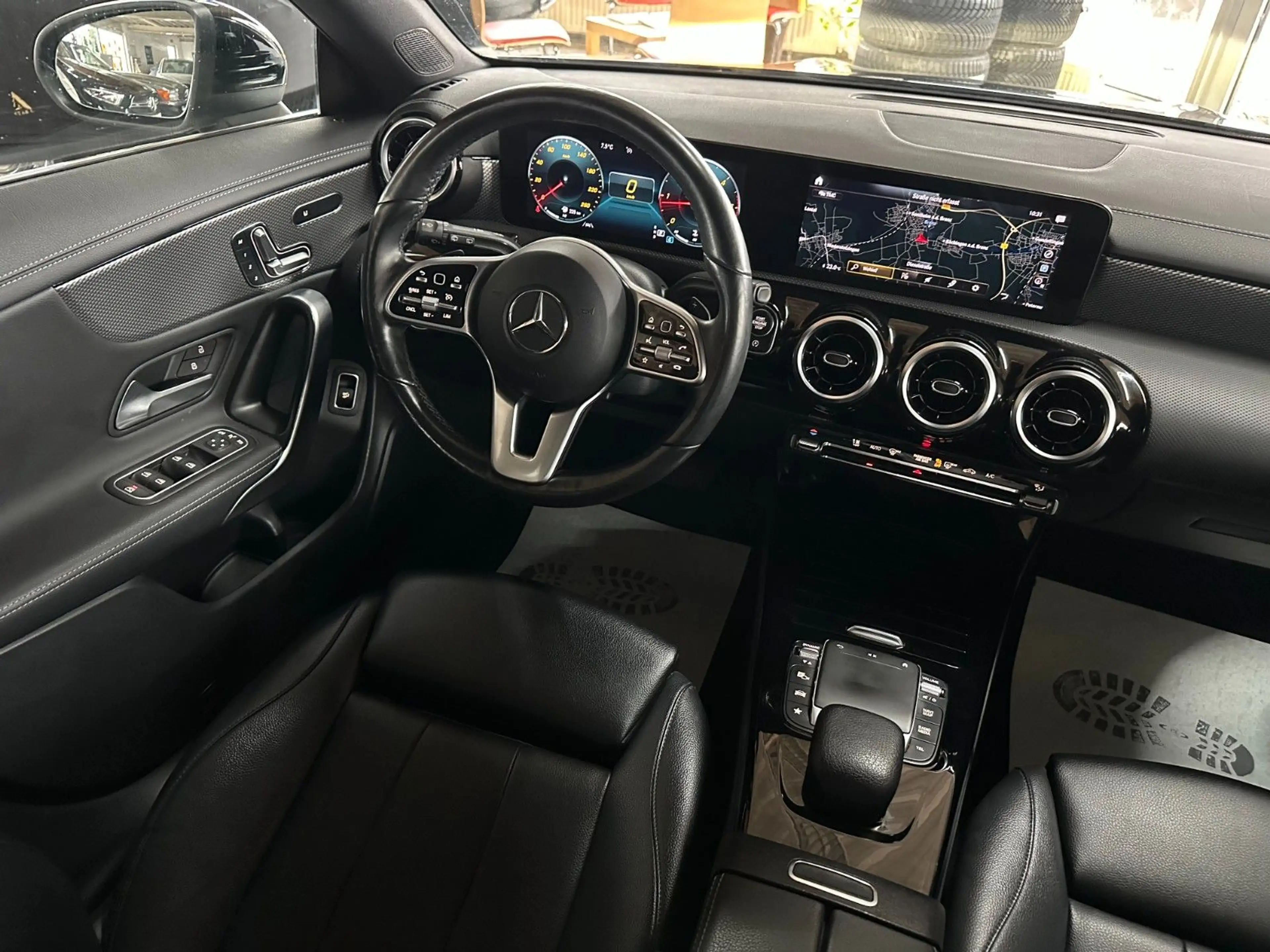 Mercedes-Benz CLA 200 8G-DCT Progre*Kam*Nav*LED*Widescreen — photo 11