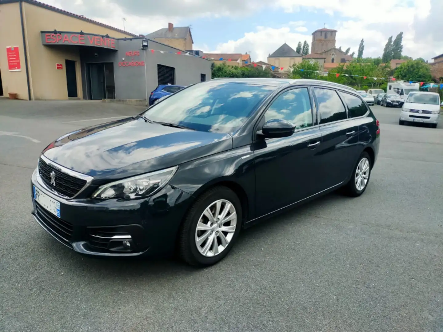 Peugeot 308 1.2 PURETECH 130CH E6.3 S\u0026S TECH EDITION EAT8 - 1