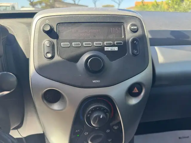 Peugeot 108 view 7