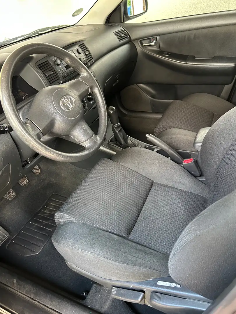 Toyota Corolla 1.4 Schwarz - 2