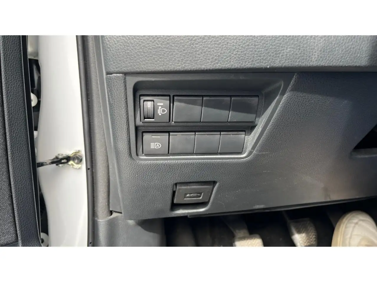 Toyota Yaris Yaris — photo 18