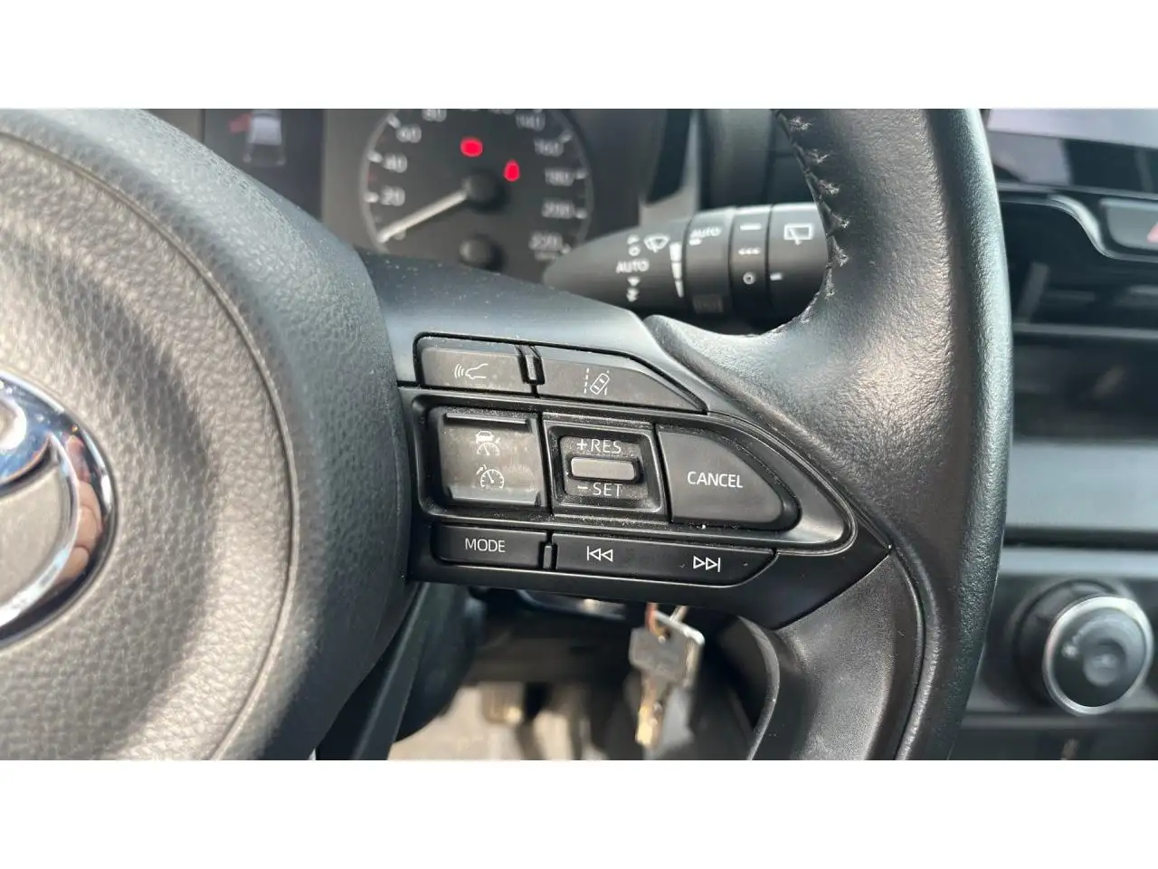 Toyota Yaris Yaris — photo 22