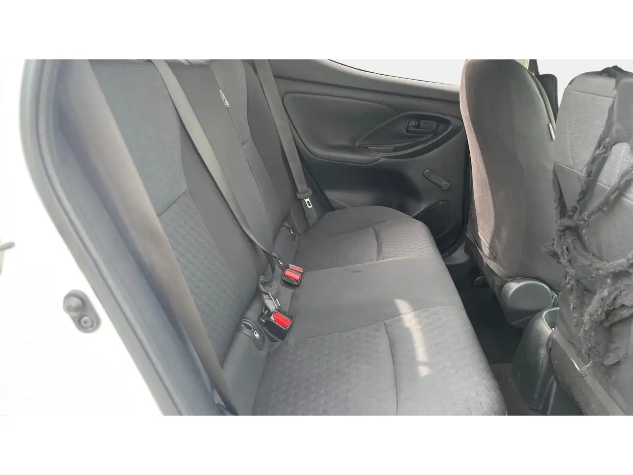 Toyota Yaris Yaris — photo 12