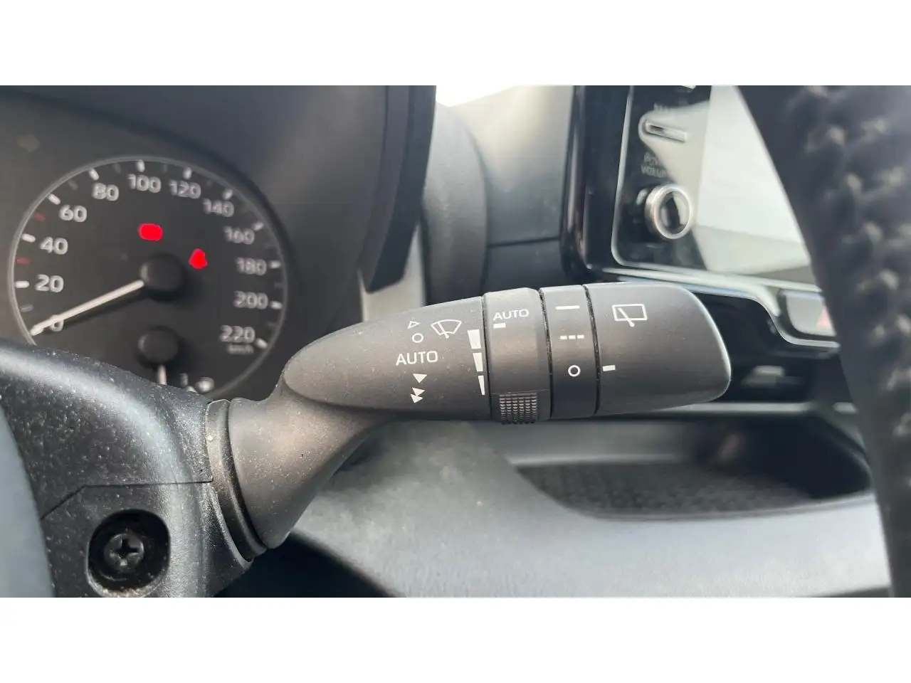 Toyota Yaris Yaris — photo 24