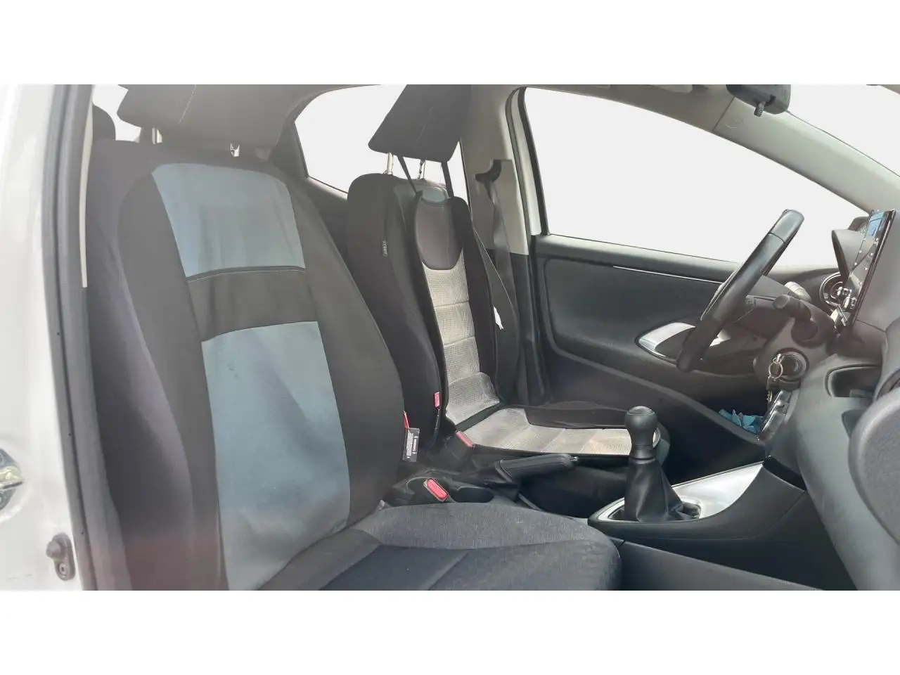 Toyota Yaris Yaris — photo 14