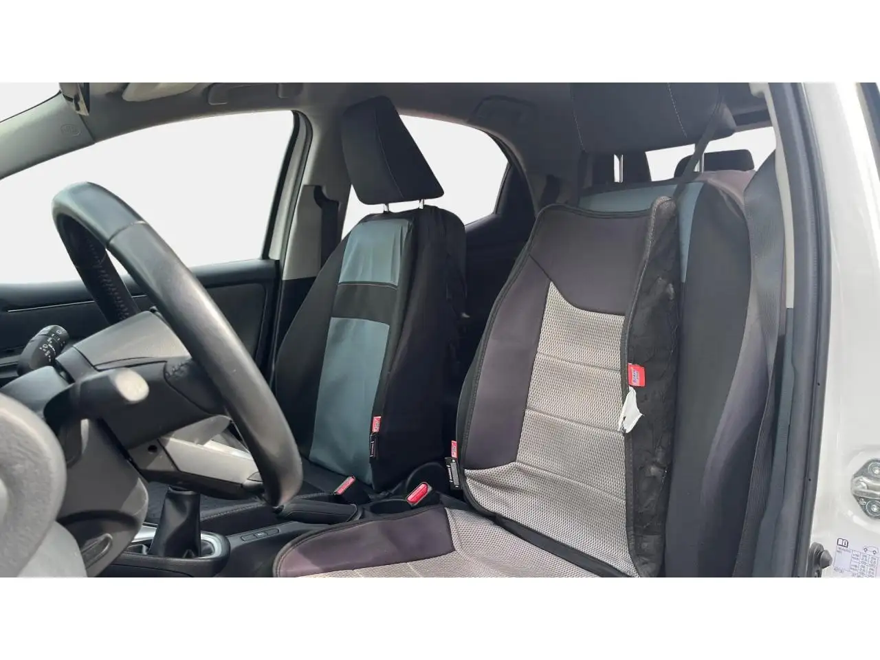 Toyota Yaris Yaris — photo 10