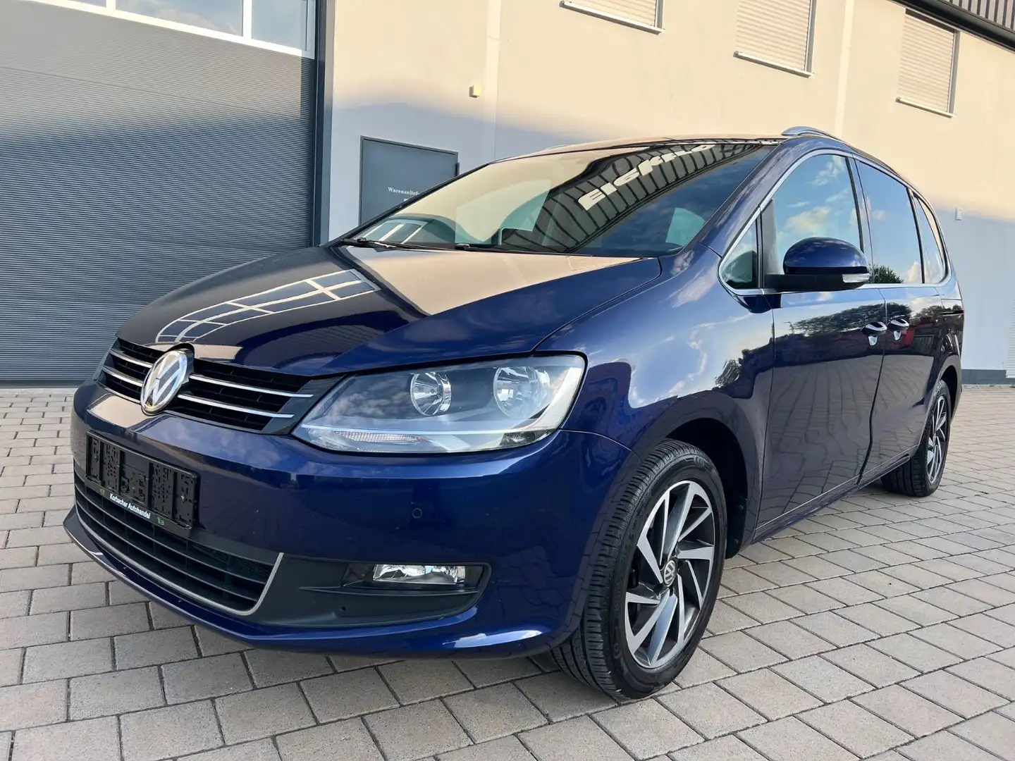 Volkswagen Sharan Sound BMT/Start-Stopp ** 1 Hand ** Blau - 2