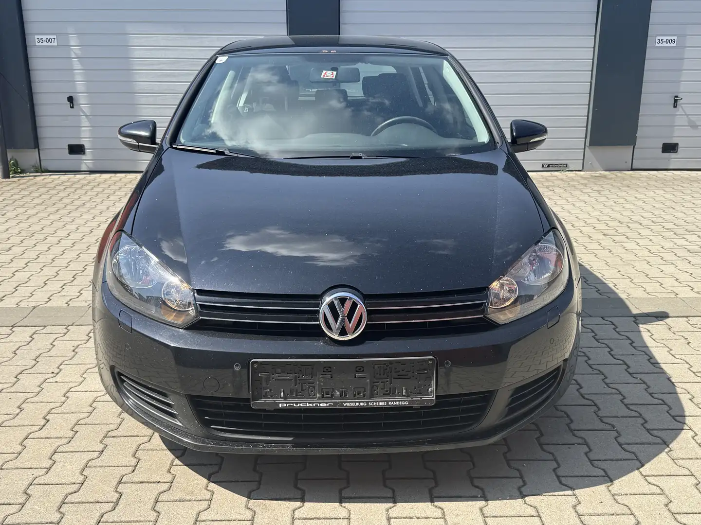 Volkswagen Golf Comfortline Schwarz - 1
