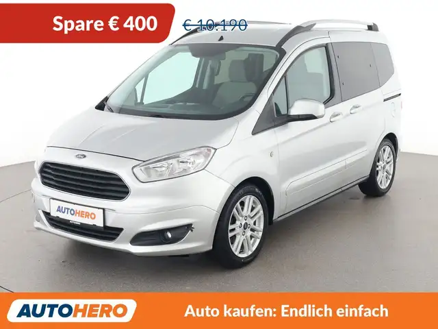 Ford Tourneo Courier 1.0 EcoBoost Titanium
