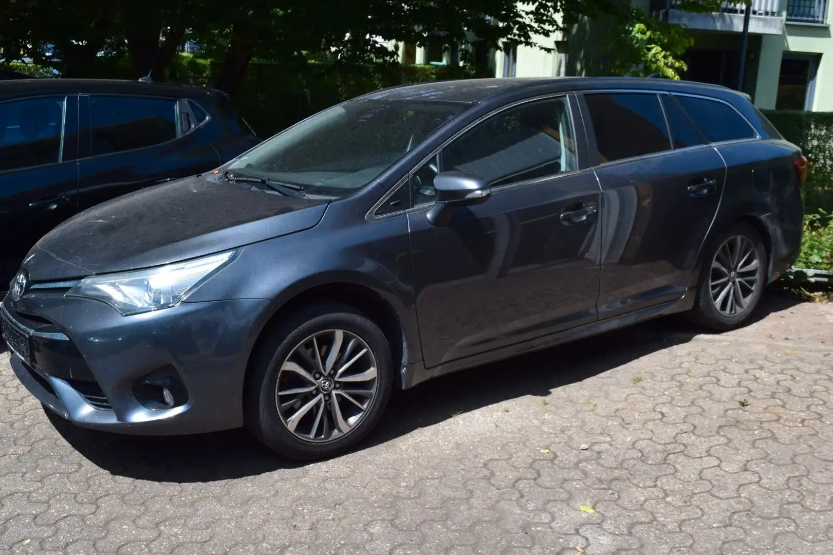 Toyota Avensis Touring Sports Comfort Navi Motorschaden Gris - 2