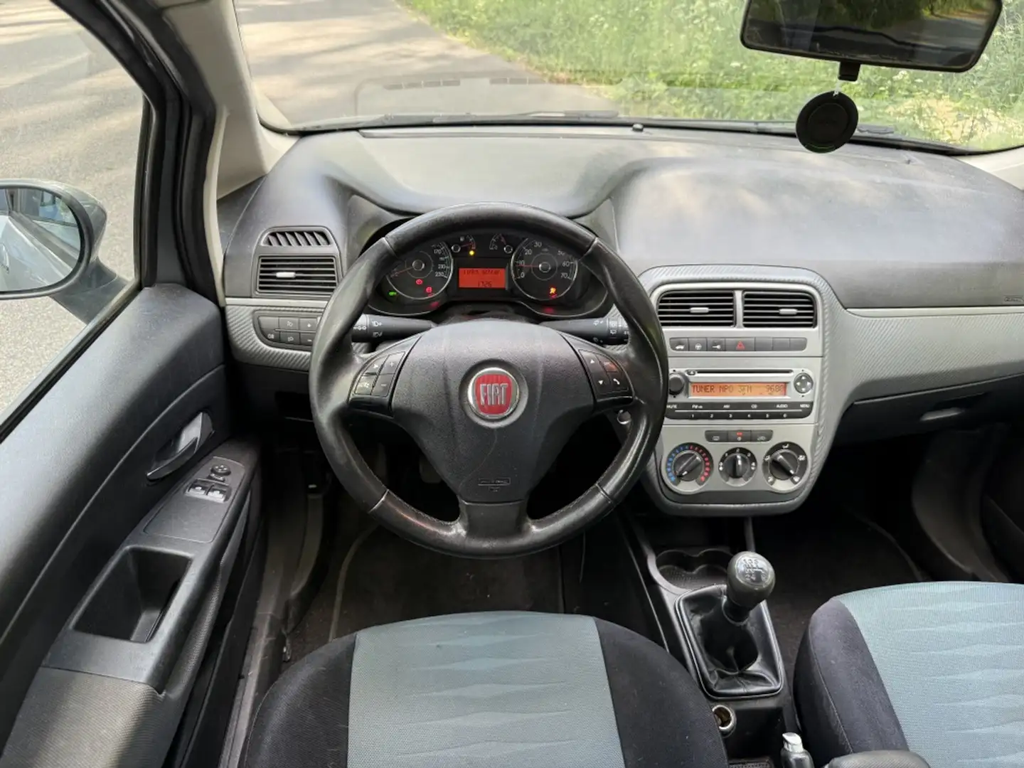 Fiat Punto Evo 1.3-16V Turbodiesel 5drs/ airco/trekhaak Gris - 2