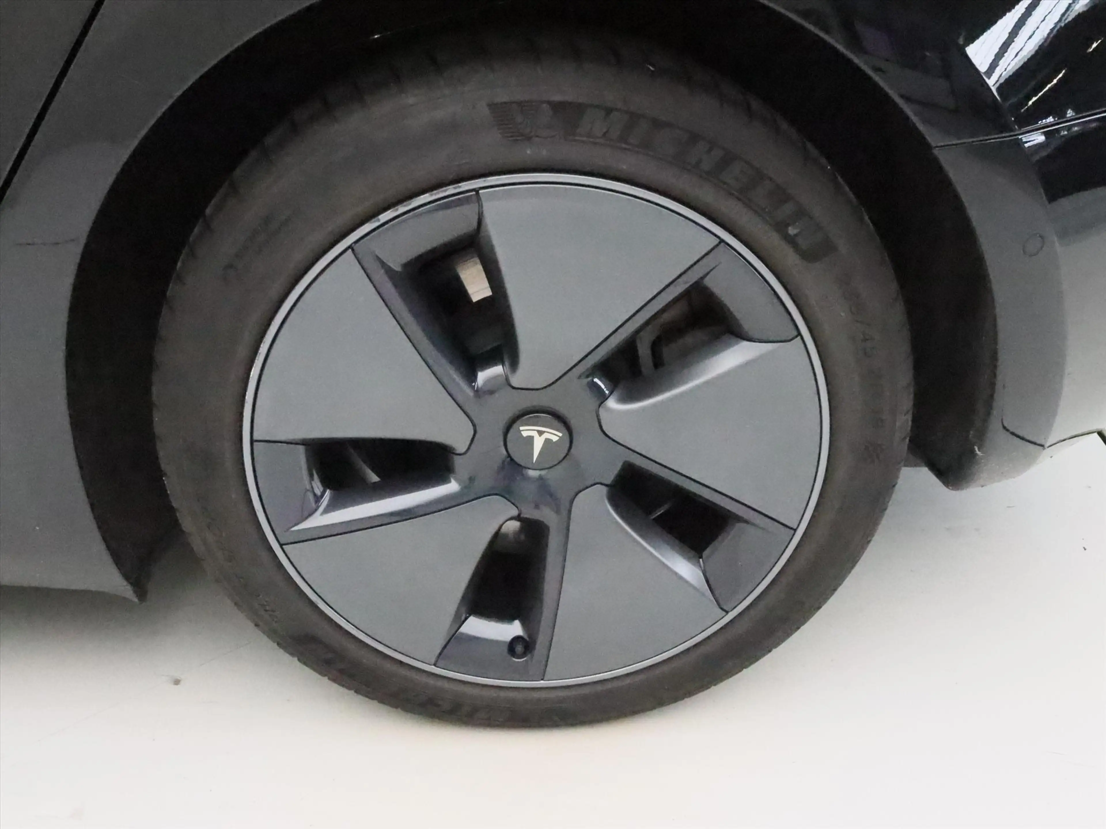Tesla Model 3 Standard RWD Plus 89.3% SoH FACELIFT [ LFP-ACCU+WA — photo 12