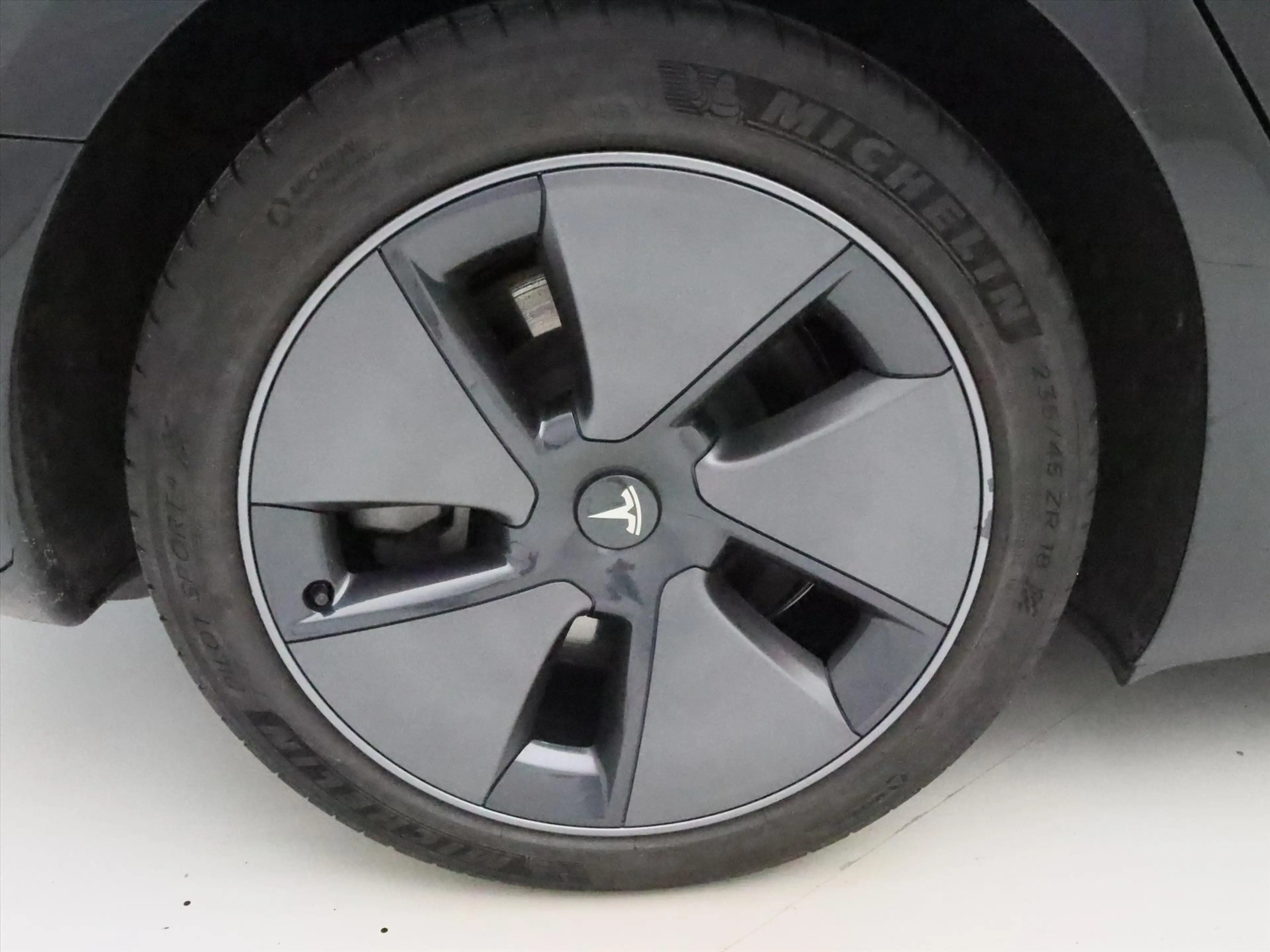 Tesla Model 3 Standard RWD Plus 89.3% SoH FACELIFT [ LFP-ACCU+WA — photo 9