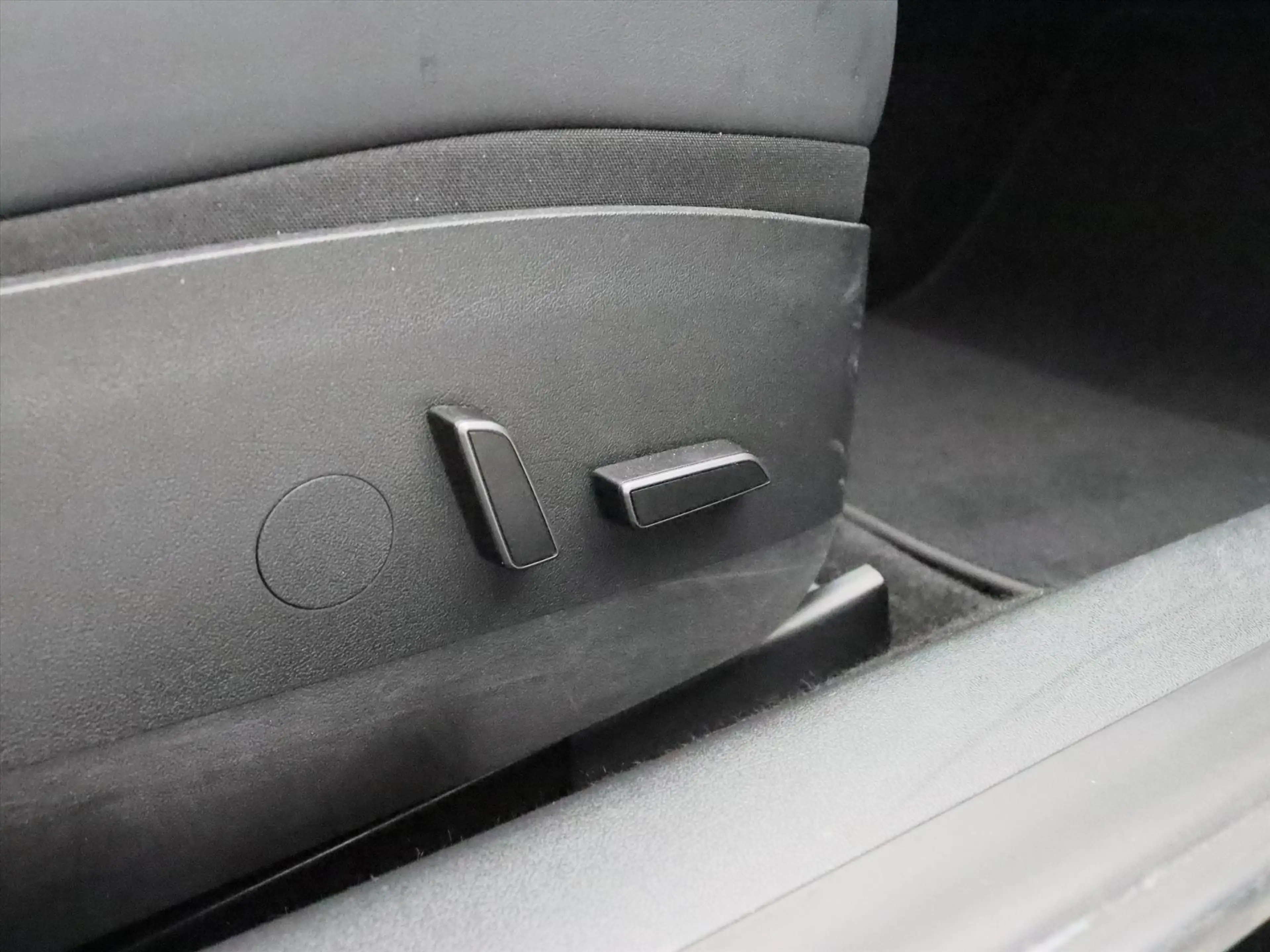 Tesla Model 3 Standard RWD Plus 89.3% SoH FACELIFT [ LFP-ACCU+WA — photo 17
