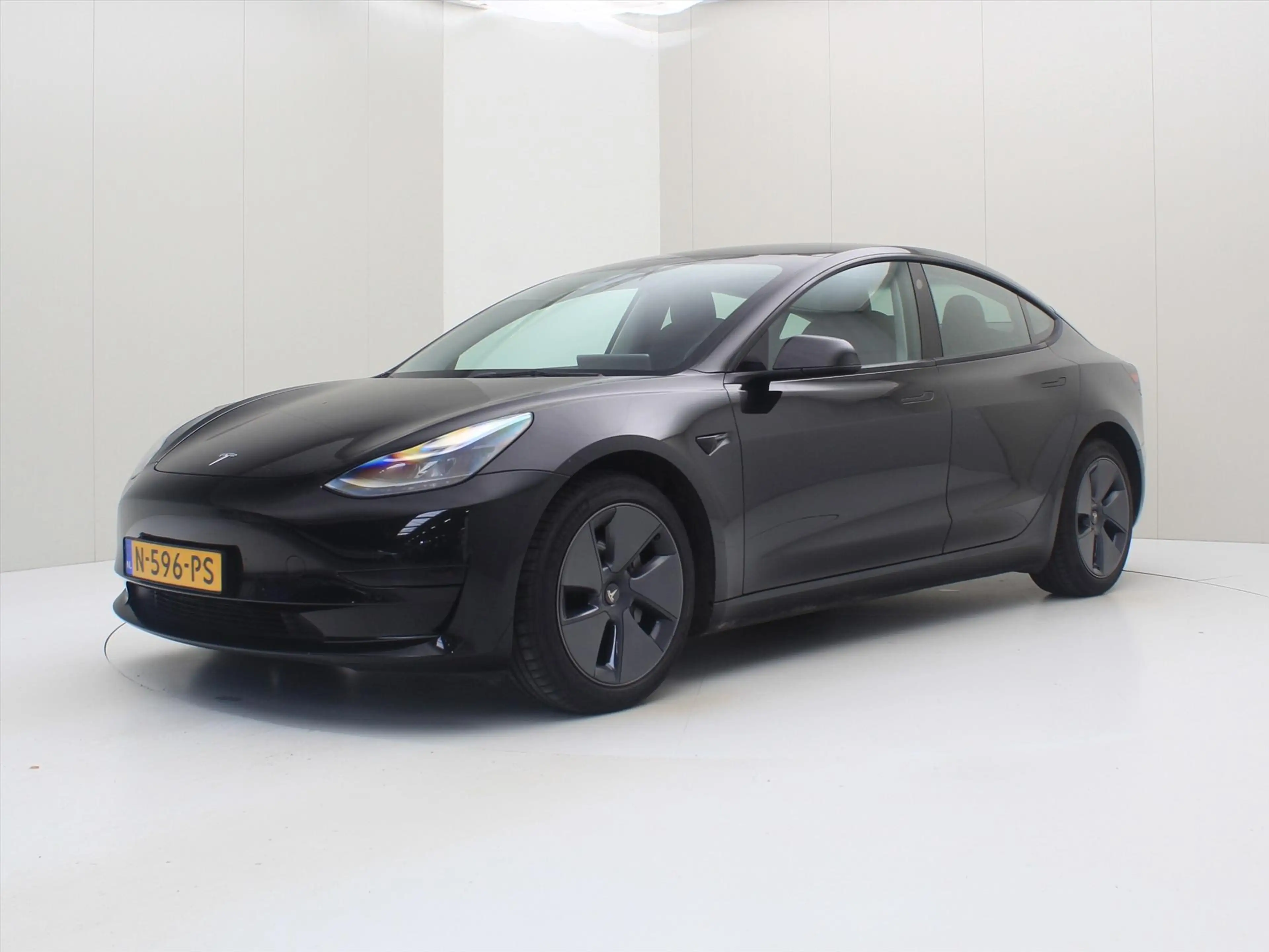 Tesla Model 3 Standard RWD Plus 89.3% SoH FACELIFT [ LFP-ACCU+WA