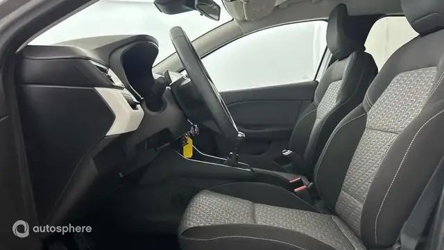 Renault Clio view 12