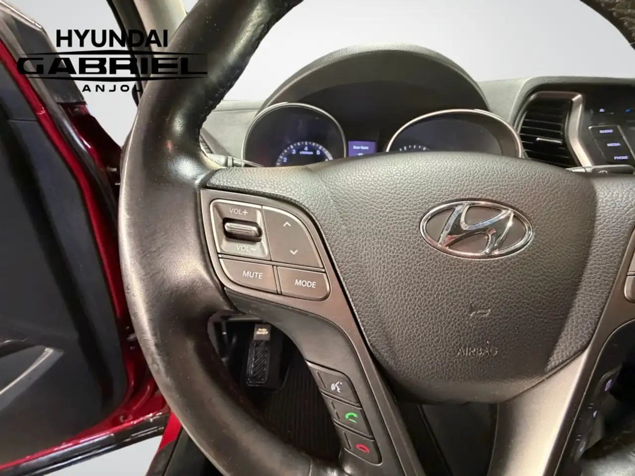Hyundai SANTA FE снимка Hyundai SANTA FE