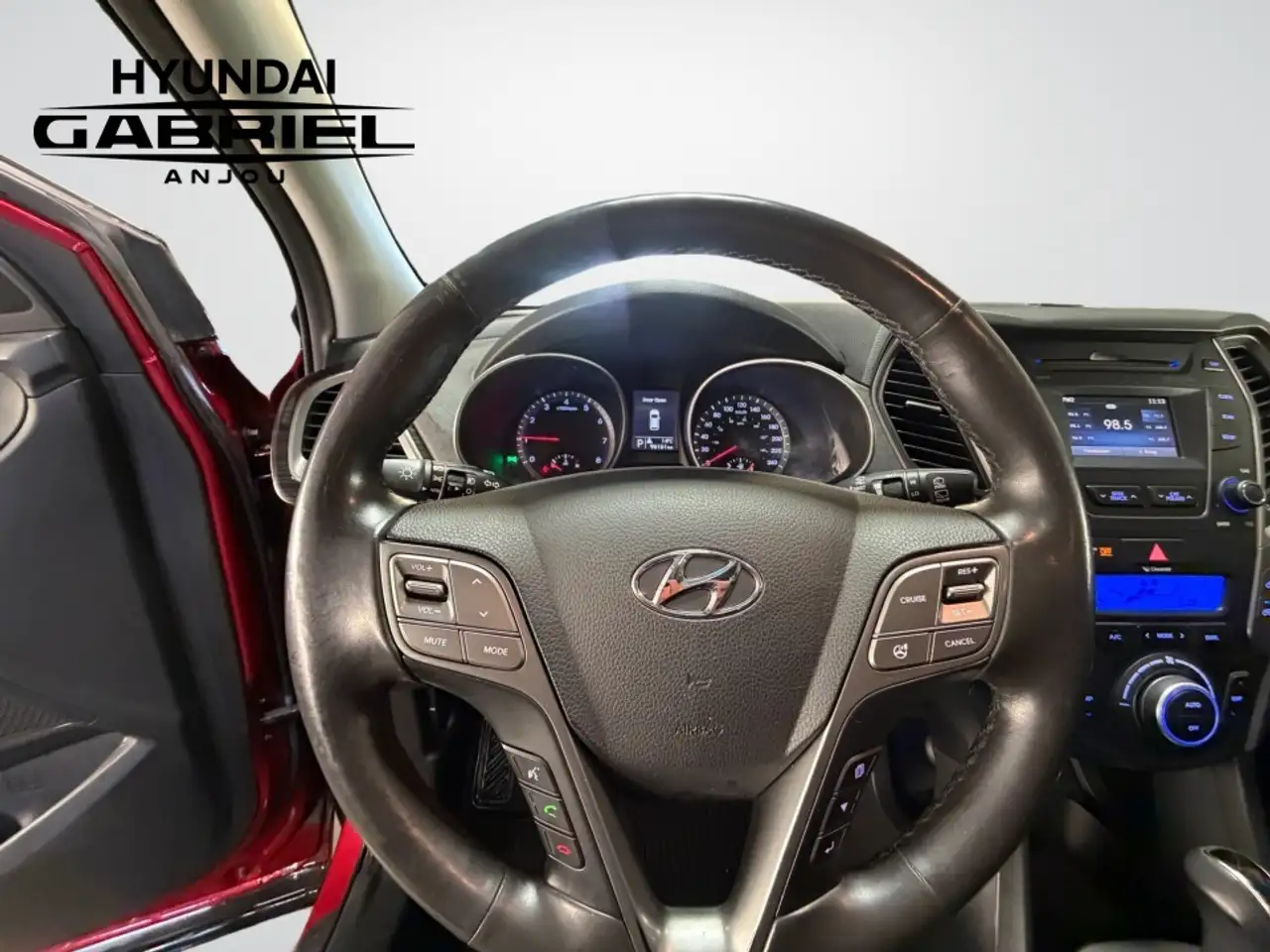 Hyundai SANTA FE снимка Hyundai SANTA FE